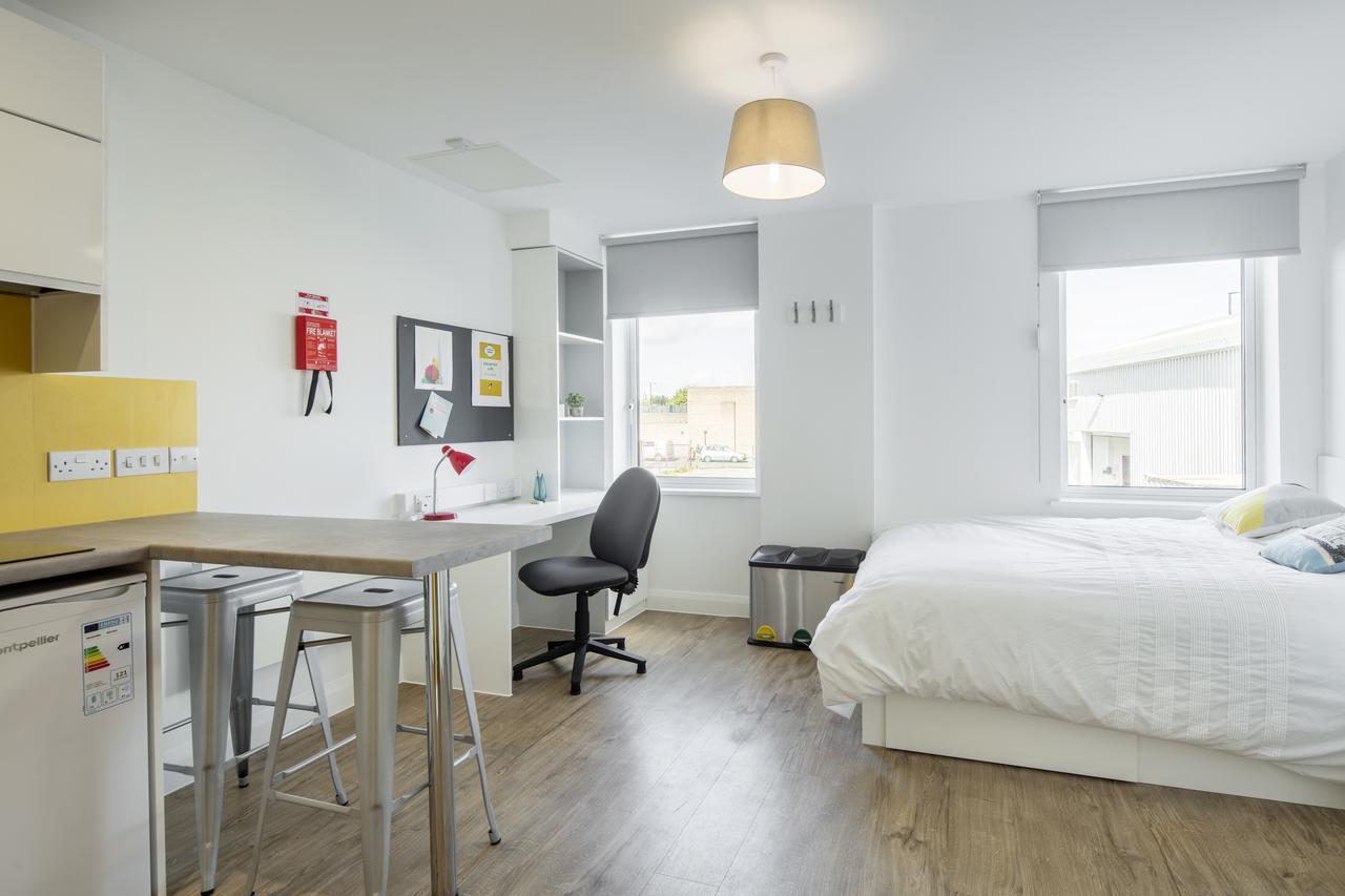 Pure Citystay Brickworks ยอร์ค ภายนอก รูปภาพ